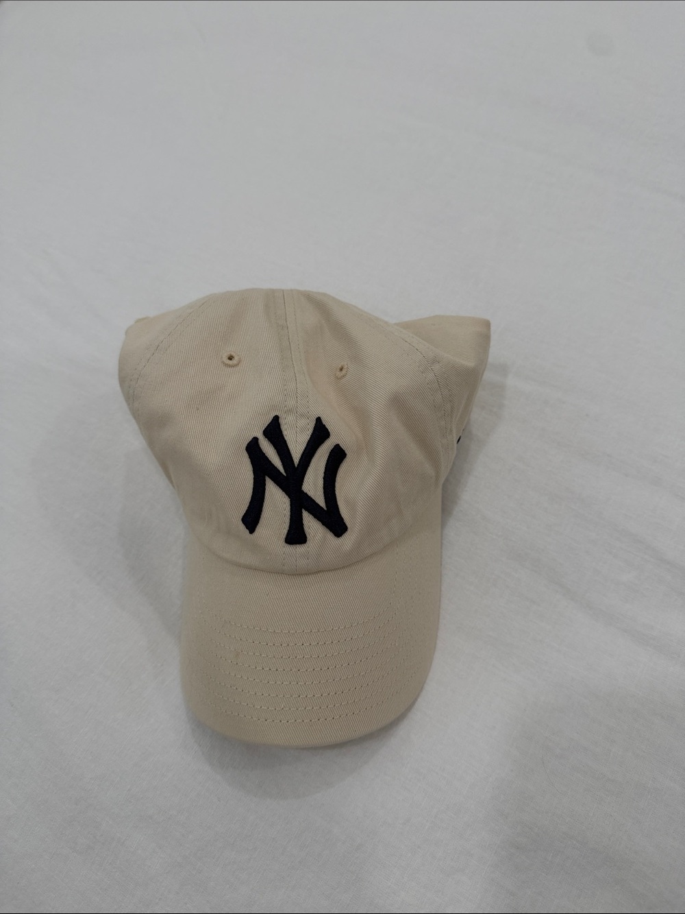 ‘47 NY Yankees Beige Cap